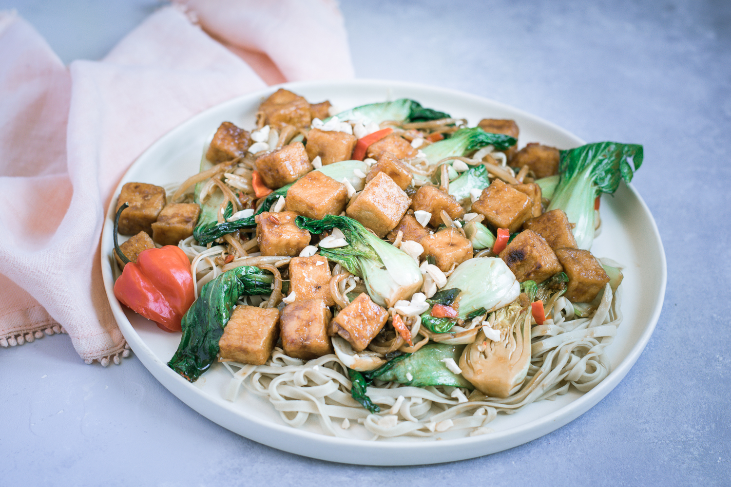Nouilles au tofu sauce aigre-douce